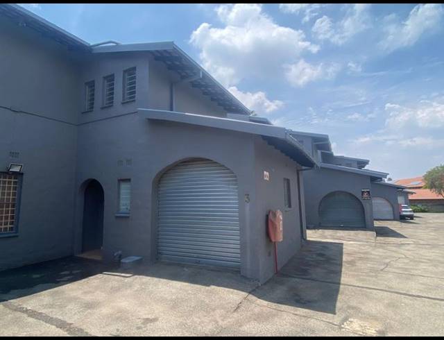 3 BEDROOM PROPERTY TO RENT IN NORTHCLIFF